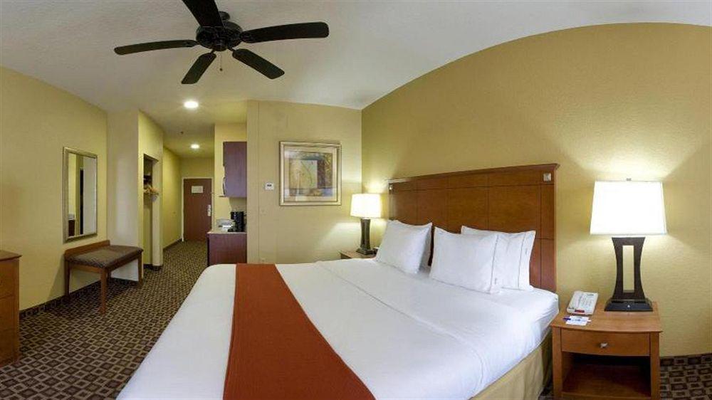 Holiday Inn Express Mccomb By Ihg Exterior photo